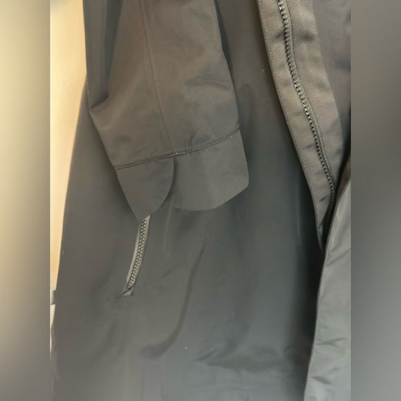 Lululemon Savasana Waterproof Jacket - Picture 11 of 16